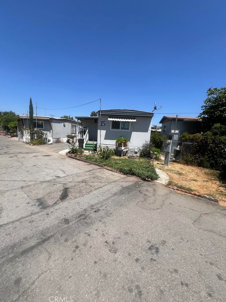 1329 Mission Blvd, Pomona, CA 91766-1368