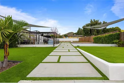 10635 Foothill Boulevard, Sylmar, CA 91342 - Photo 36