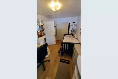 6300 Holmes Avenue, Los Angeles, CA 90001 - Photo 14