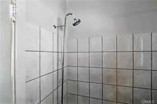 1050 S Berendo St, Los Angeles, CA 90006 - Photo 20