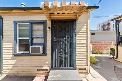 1050 S Berendo Street, Los Angeles, CA 90006 - Photo 22