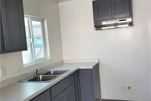 837 W W Gage Ave, Los Angeles, CA 90044 - Photo 4