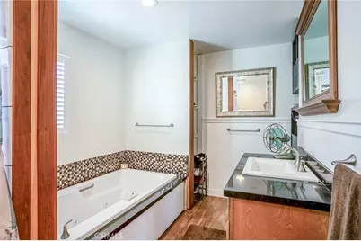 19631 Fairweather, Canyon Country, CA 91351 - Photo 8