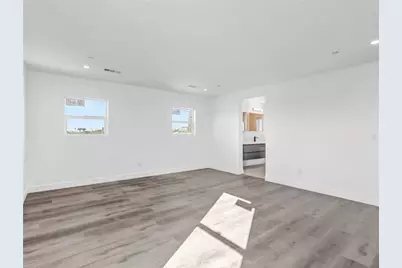 1231 S Rowan Avenue, Los Angeles, CA 90023 - Photo 22