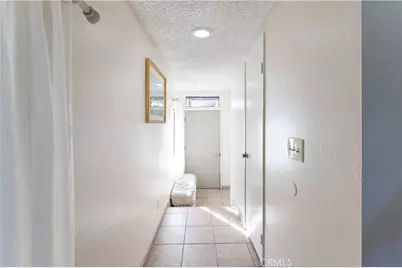 6000 Arbutus Avenue #F, Huntington Park, CA 90255 - Photo 4