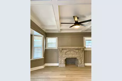 636 W 52nd, Los Angeles, CA 90037 - Photo 4