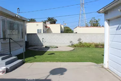 9812 S Denker, Los Angeles, CA 90047 - Photo 24