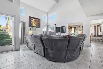 801 Broadway, Lake Elsinore, CA 92530 - Photo 14
