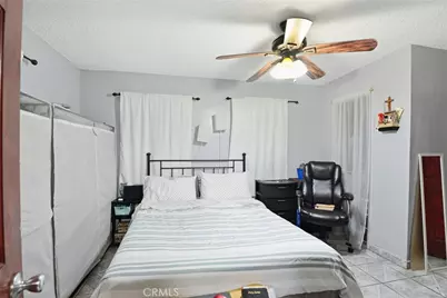 1038 Hollister St, San Fernando, CA 91340 - Photo 14