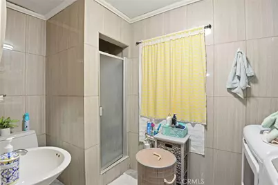 1038 Hollister St, San Fernando, CA 91340 - Photo 16