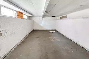 614 W 60th St, Los Angeles, CA 90044 - Photo 20