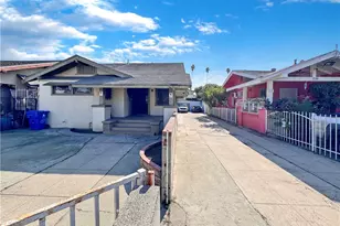 614 W 60th St, Los Angeles, CA 90044 - Photo 2