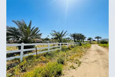 22285 Old Elsinore Road, Perris, CA 92570 - Photo 4