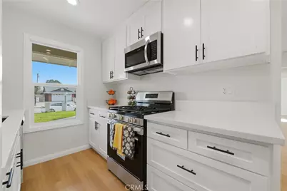 4833 Benham, Baldwin Park, CA 91706 - Photo 18