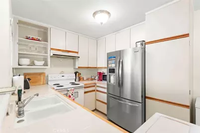 27645 J Susan Beth Way, Saugus, CA 91350 - Photo 18