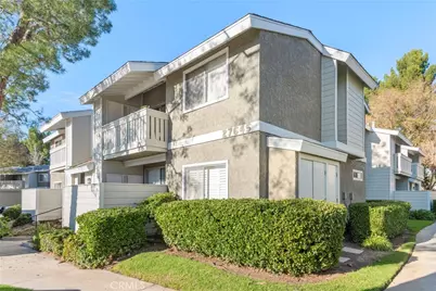 27645 J Susan Beth Way, Saugus, CA 91350 - Photo 2