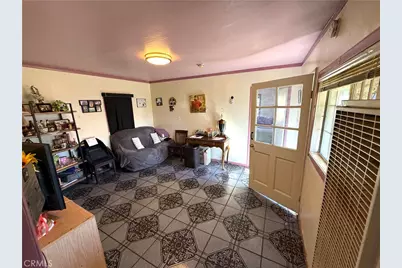 9715 Grandee, Los Angeles, CA 90002 - Photo 8