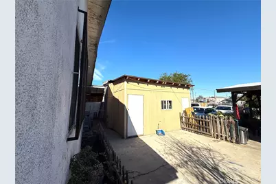 9715 Grandee, Los Angeles, CA 90002 - Photo 6