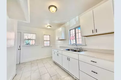 2411 Griffith Avenue, Los Angeles, CA 90011 - Photo 10