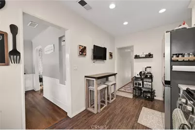 807 S Verdugo Rd, Glendale, CA 91205 - Photo 16