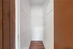 1021 W 53rd St, Los Angeles, CA 90037 - Photo 26