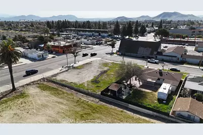 9098 Sierra, Fontana, CA 92335 - Photo 16