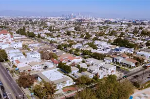 1361 W Vernon Ave, Los Angeles, CA 90037 - Photo 20