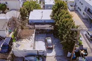 1361 W Vernon Ave, Los Angeles, CA 90037 - Photo 14