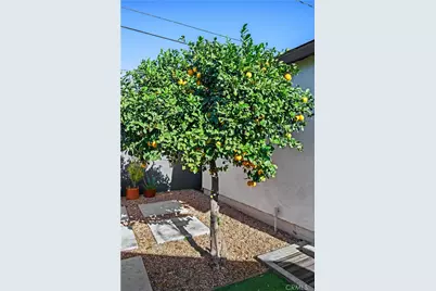 5979 Hereford, Los Angeles, CA 90022 - Photo 16