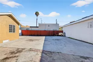 806 W Spruce St, Compton, CA 90220 - Photo 18