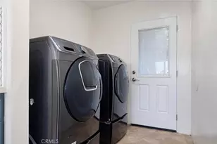 404 S Woods Ave, East Los Angeles, CA 90022 - Photo 12