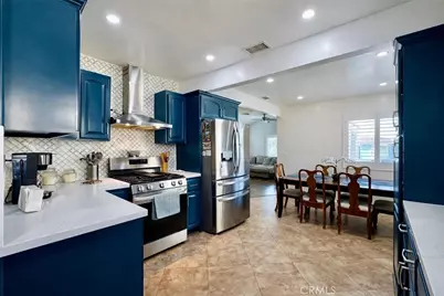 404 S Woods Avenue, East Los Angeles, CA 90022 - Photo 10