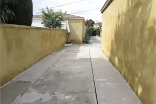 5115 Loma Vista, Maywood, CA 90270 - Photo 6