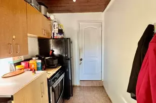 1199 W 38th St, Los Angeles, CA 90037 - Photo 4