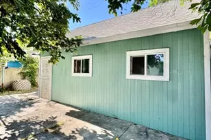 1199 W 38th St, Los Angeles, CA 90037 - Photo 6