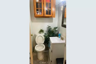 1199 W 38th Street, Los Angeles, CA 90037 - Photo 14