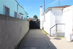 9812 S Denker, Los Angeles, CA 90047 - Photo 24