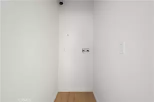 731 E 41st Pl, Los Angeles, CA 90011 - Photo 38