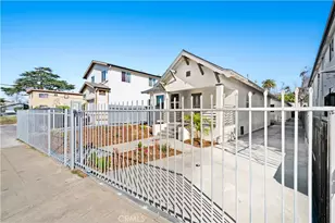 731 E 41st Pl, Los Angeles, CA 90011 - Photo 4