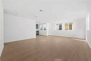 731 E 41st Pl, Los Angeles, CA 90011 - Photo 44