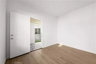 731 E 41st Pl, Los Angeles, CA 90011 - Photo 42