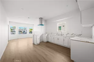 731 E 41st Pl, Los Angeles, CA 90011 - Photo 32