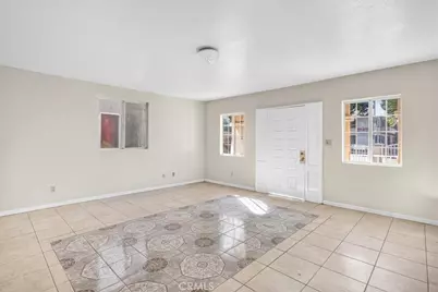 2039 W Florence, Los Angeles, CA 90047 - Photo 2