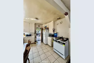 904 E Stockton, Compton, CA 90221 - Photo 22