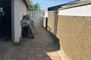 322 N Dayton, Tulare, CA 93274 - Photo 10