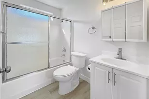 6927 Estrella Ave, Los Angeles, CA 90044 - Photo 10