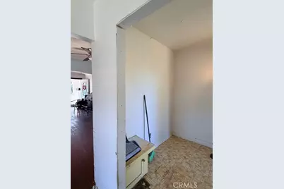 1021 W Chandler Street, Wilmington, CA 90744 - Photo 10