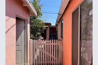 544 Keenan, Los Angeles, CA 90022 - Photo 24