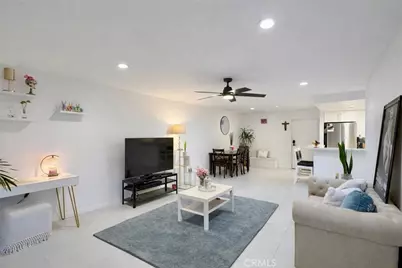 700 W 3rd Street #A104, Santa Ana, CA 92701 - Photo 2