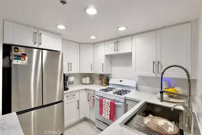 700 W 3rd Street #A104, Santa Ana, CA 92701 - Photo 4